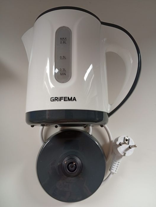 Czajnik elektryczny Grifema GC1001 0,8 litra, 1100W, podstawa 360º