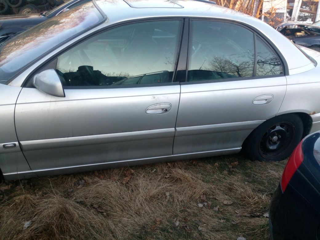 Błotnik opel omega b lift z157 przód części
