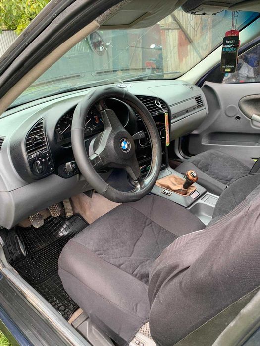Авто в легкових автомобілів