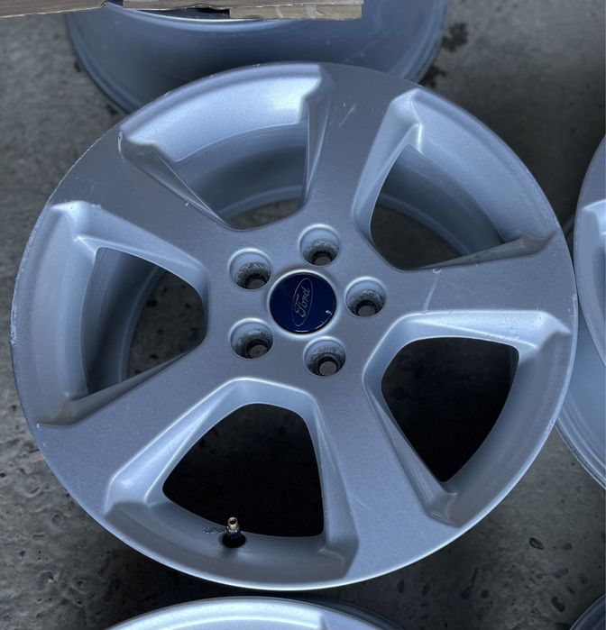 Диски Ford Kuga Escape R 17 5 108 S maxx Fusion