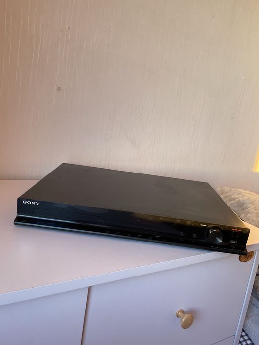 DVD, тюнер, під‘єднання до мікрофонів