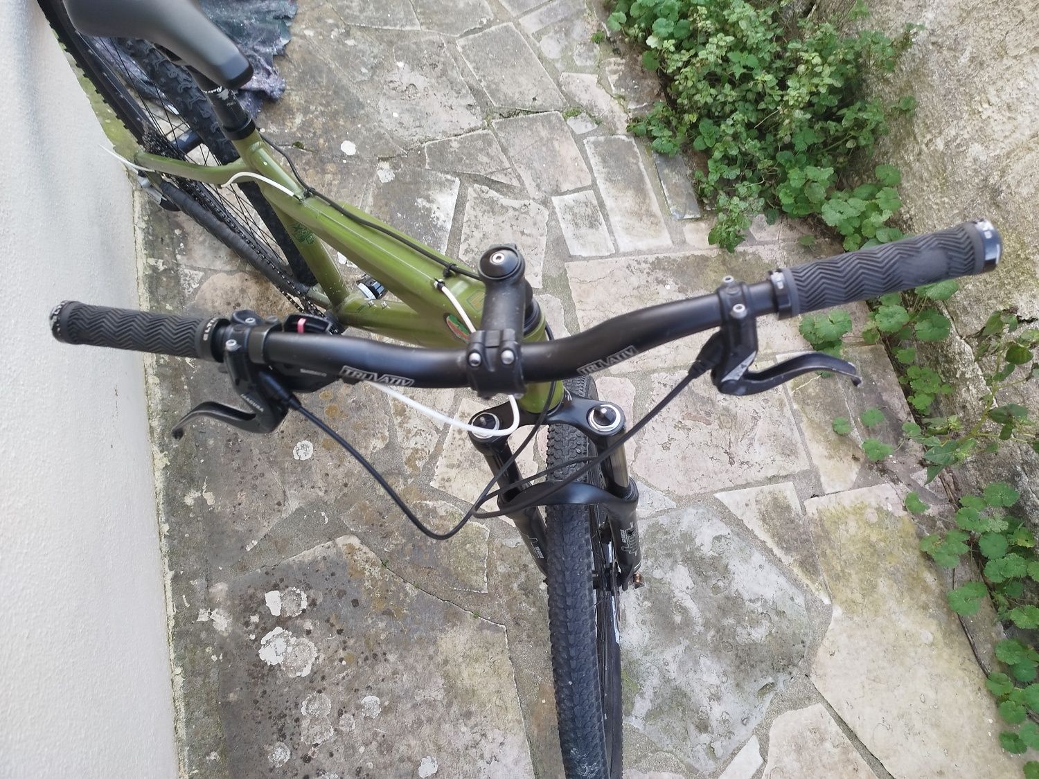 Bicicleta de BTT excelente