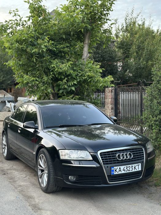 Продам Ауди A8 D3