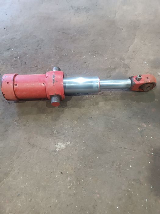 Siłownik hydrauliczny