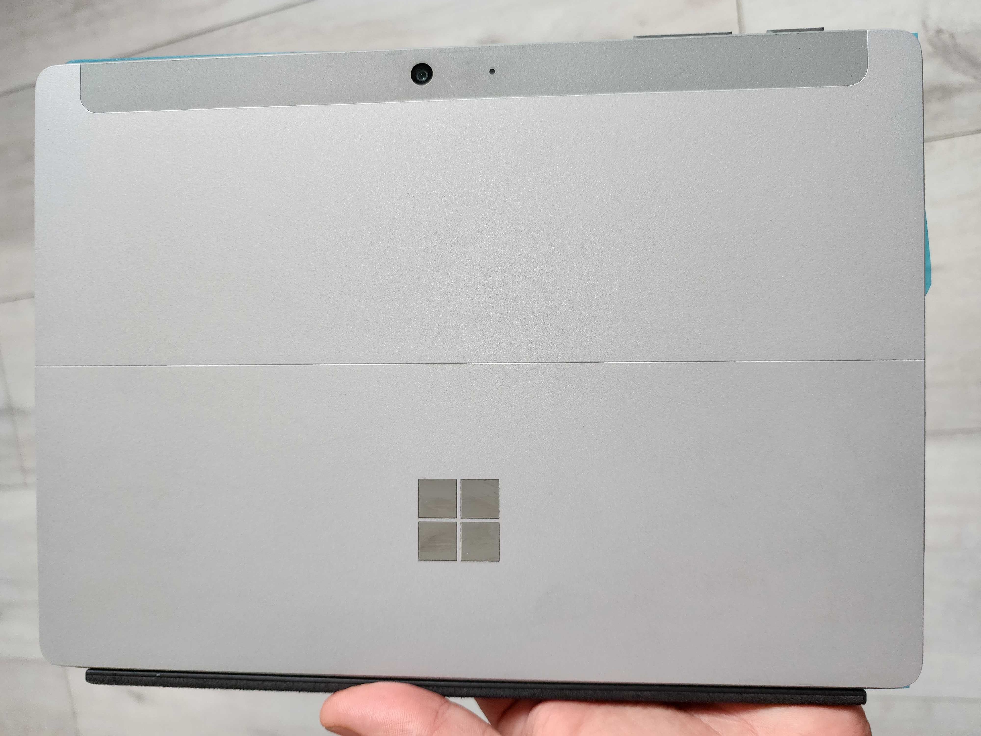 Планшет Microsoft Surface Go 2 Pentium/4/64GB (STV-00001) як Новий
