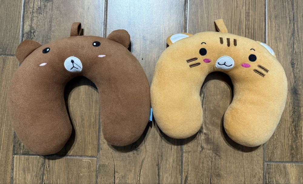 Podgłówek pod na szyje w podróż do samochodu pociągu samolotu miś kot