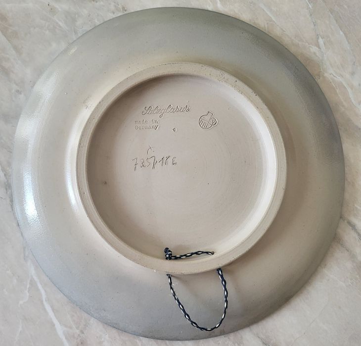 Дешево шикарна рідкісна антикварна майоліка тарілка емаль