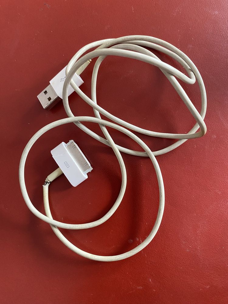 Cabo original Apple para peças