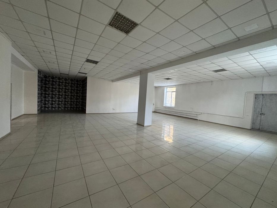 Здам в оренду велике приміщення проспект Науки