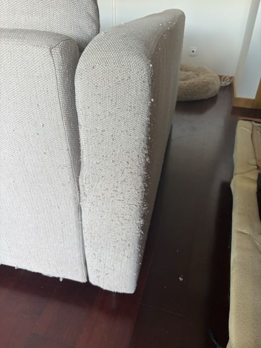 Sofá FRIHETEN cor beje (com cama e arrumaçao)