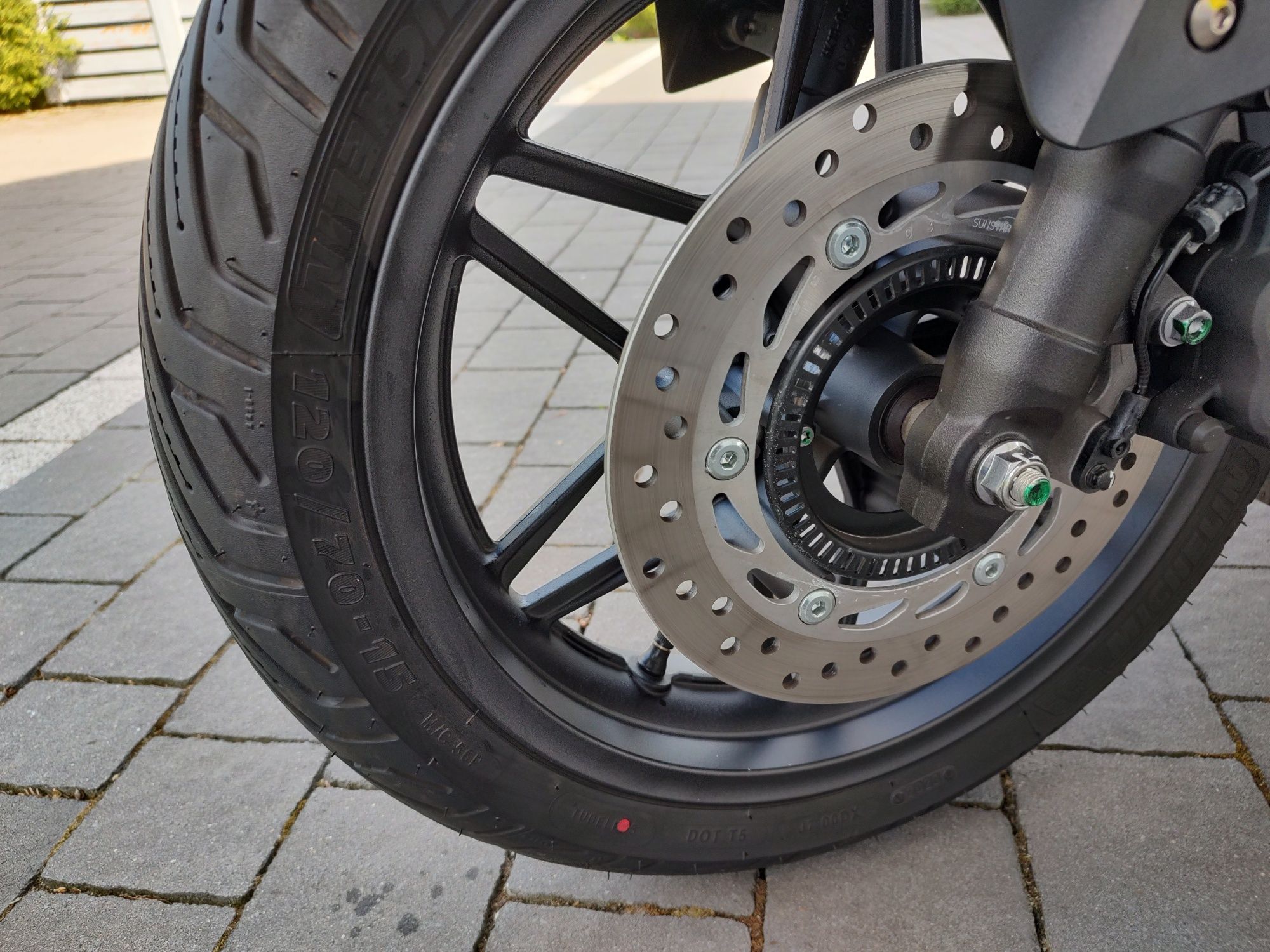 Sprzedam Honda Forza 125 przebieg 730km