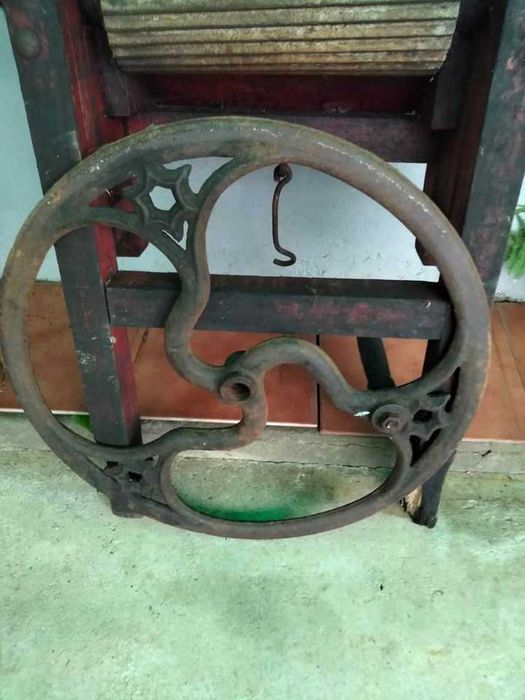 Espremedor / Relador de uvas