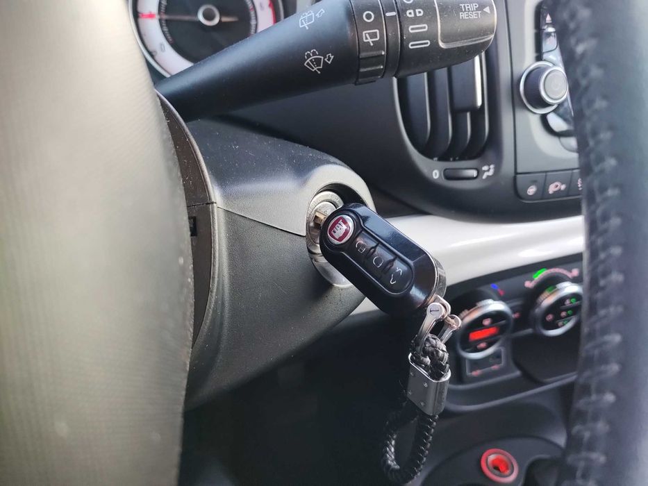 Продам Fiat 500L 2015 рік в гарному стані 1,3 дизель