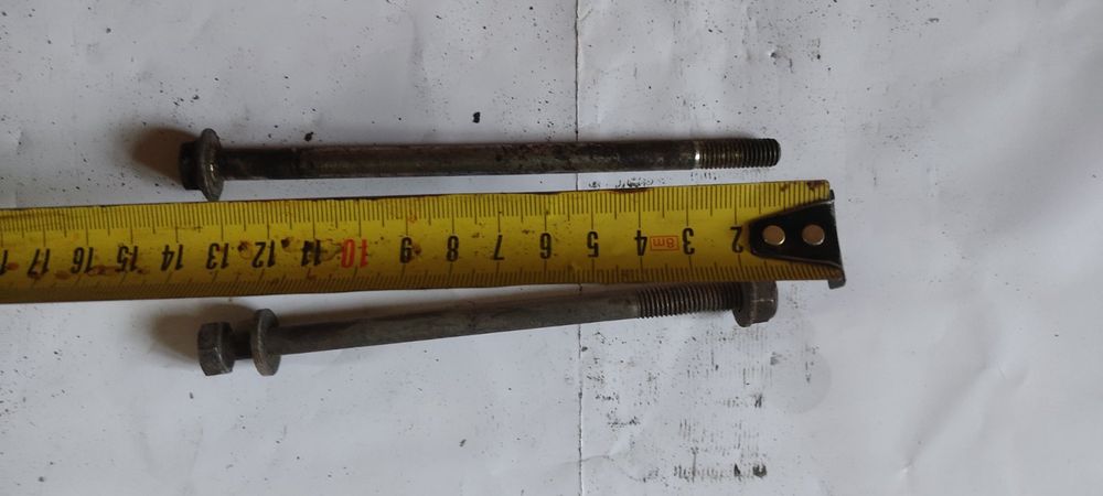 Болт длинный , гайка,втулки-8,10,12,15,18 мм. и больше