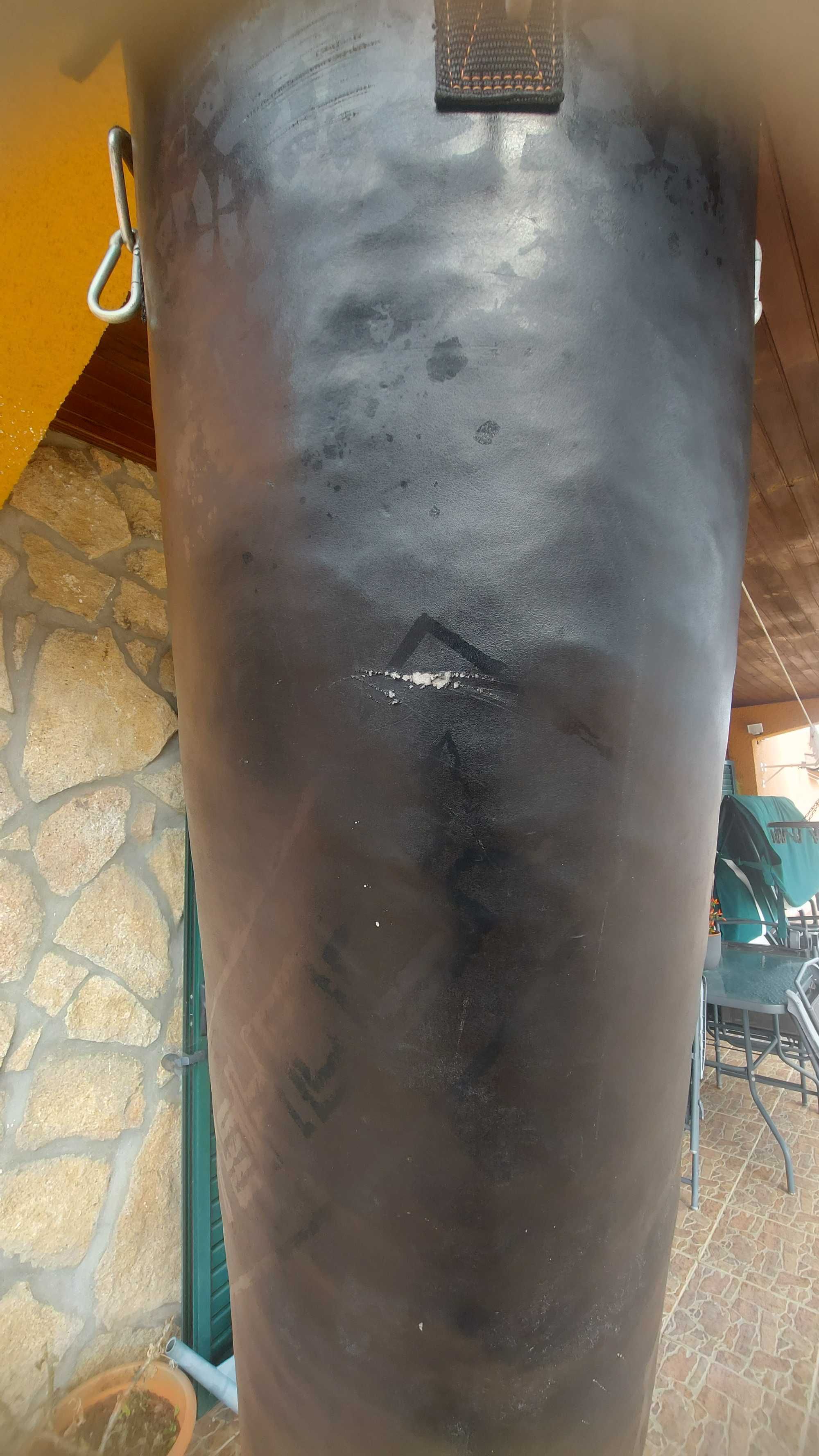 Saco de Boxe 32kg - 120cm (Com suporte de parede Incluído)