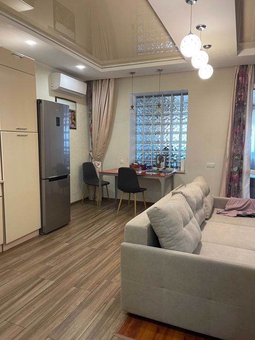 Сдам 2х ком квартиру в центре города! Евроремонт!