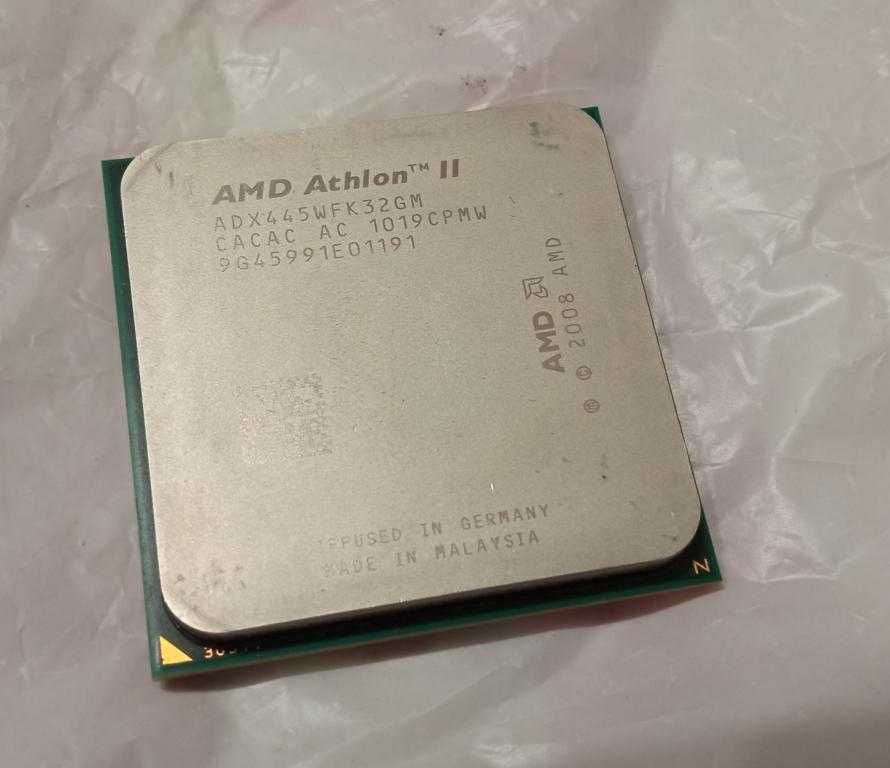 Процессор Athlon x3 - 445 , sAM3 , три ядра