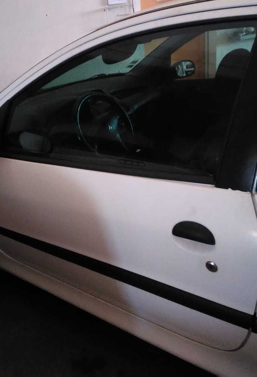 PEUGEOT 206 1.4 2 Lugares Gasóleo