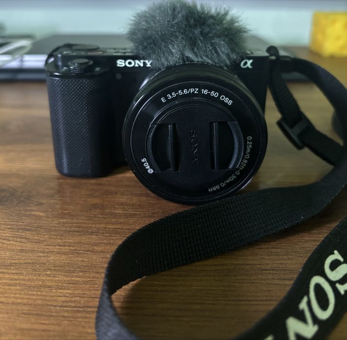 Камера Sony ZV-E10 в ідеальному стані