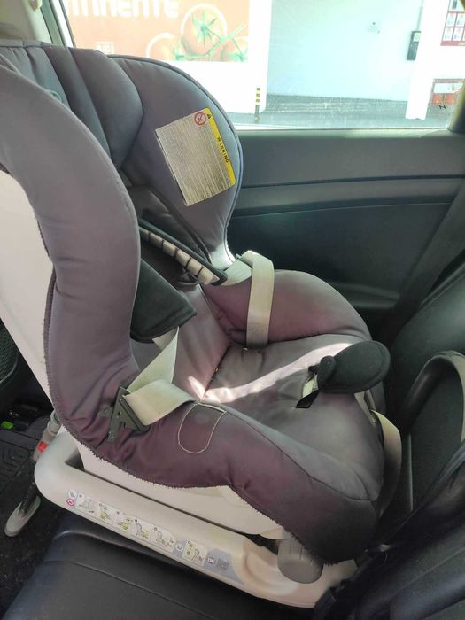 Cadeira auto Britax Römer Max-Fix II Rear Facing até 4 anos
A