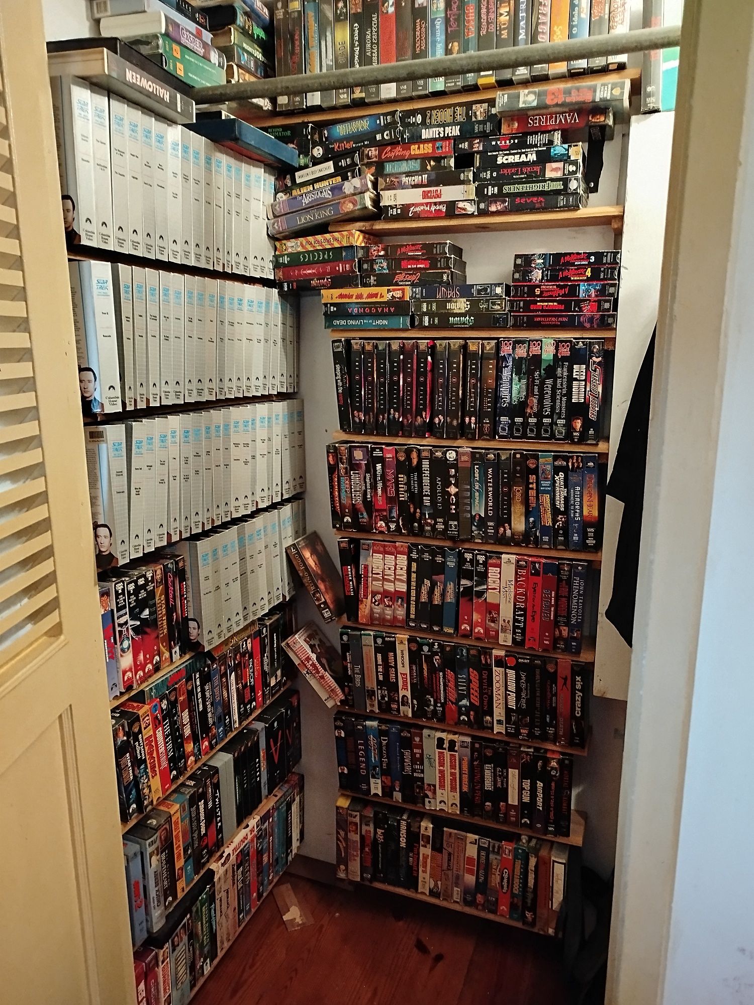 Cassetes VHS sistema pal e nstc