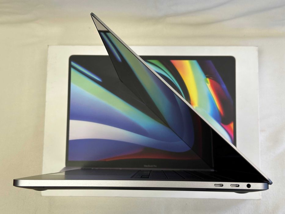 MacBook Pro 16 - 2019 i9-2.4/32GB/1000Gb SSD, GPU 5500M - 8гб -ІДЕАЛ