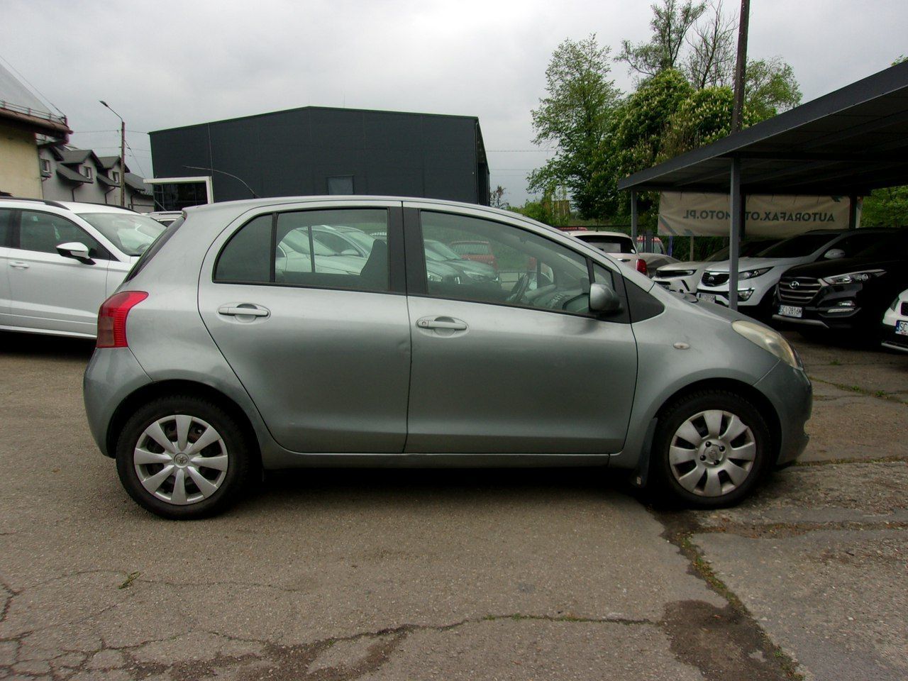 Toyota Yaris Klimatyzacja, ABS, Kierownica wielofunkcyjna, Ele szyby, Ele lusterka