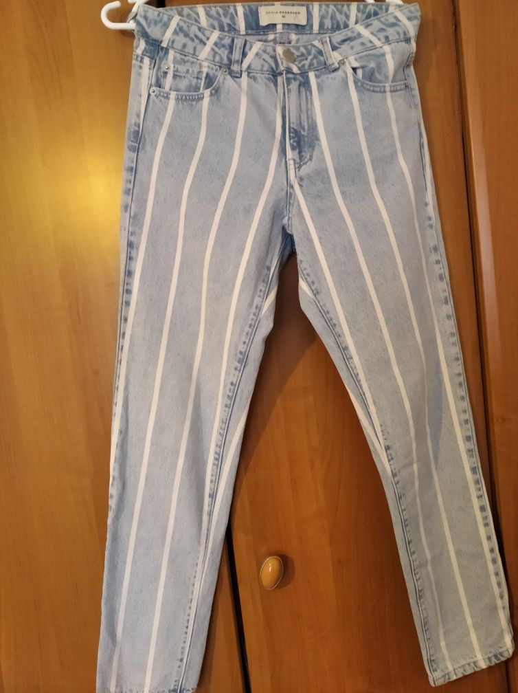 Spodnie damskie rozmiar S/M jeansowe Reserved 34 /36 JAK NOWE