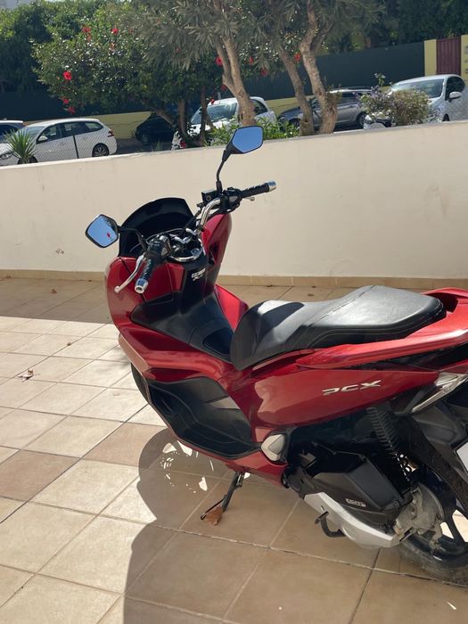 Pcx como nova em excelente estado