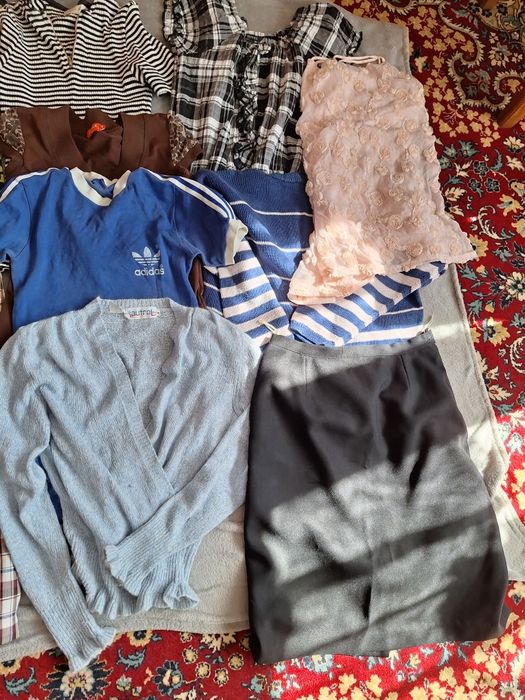 Zestaw ubrań damskich rozmiar M 17 szt i torebka