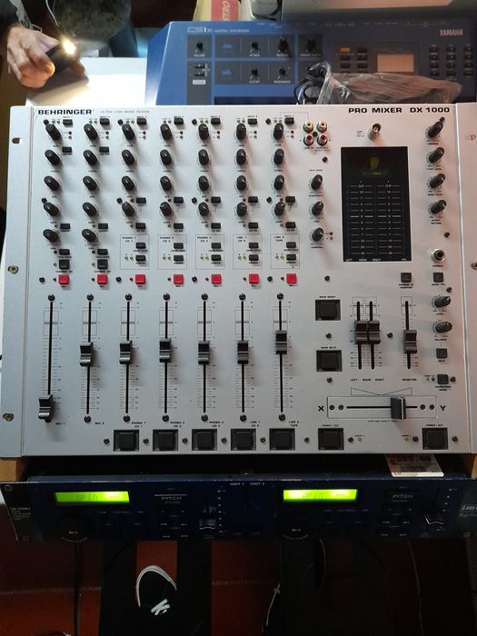 Behringer Pro Mixer DX 1000 / Stage Cdmix Twin