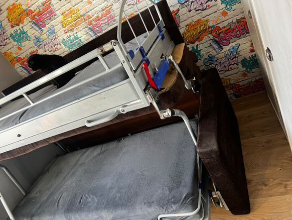Sofa rozkładana na łóżko piętrowe