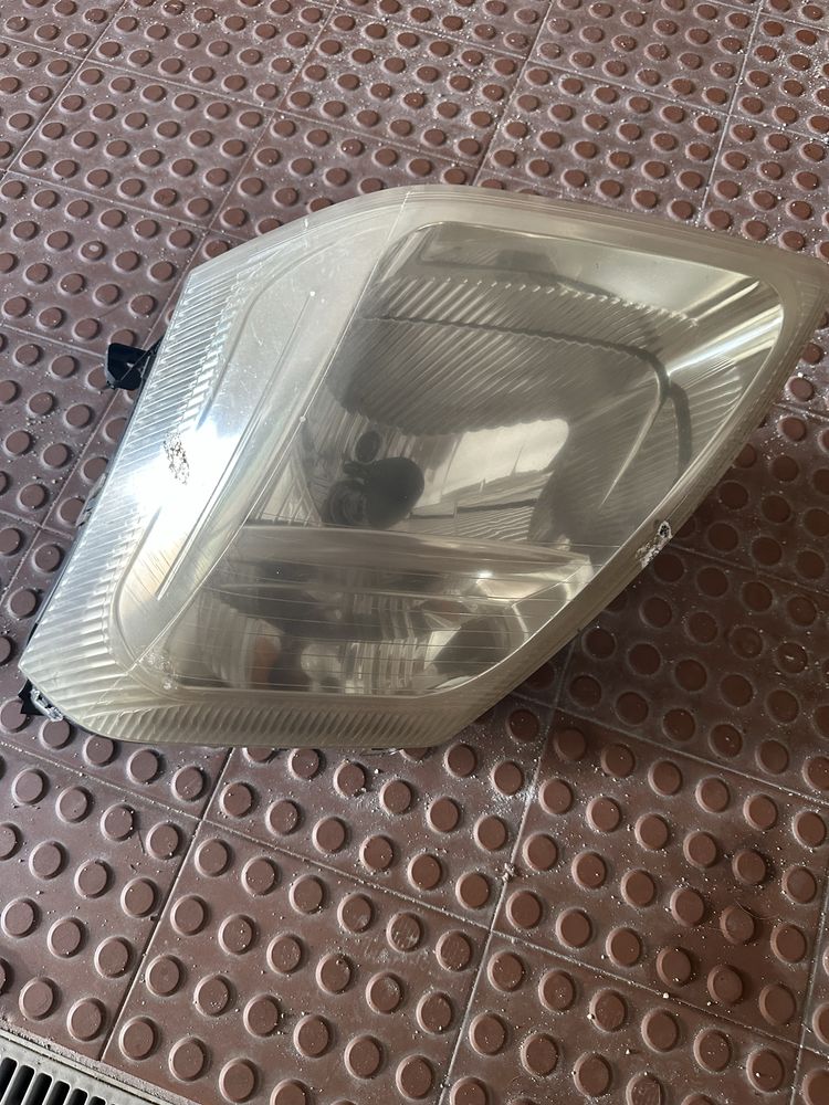 Optica Esquerda Citroen C2