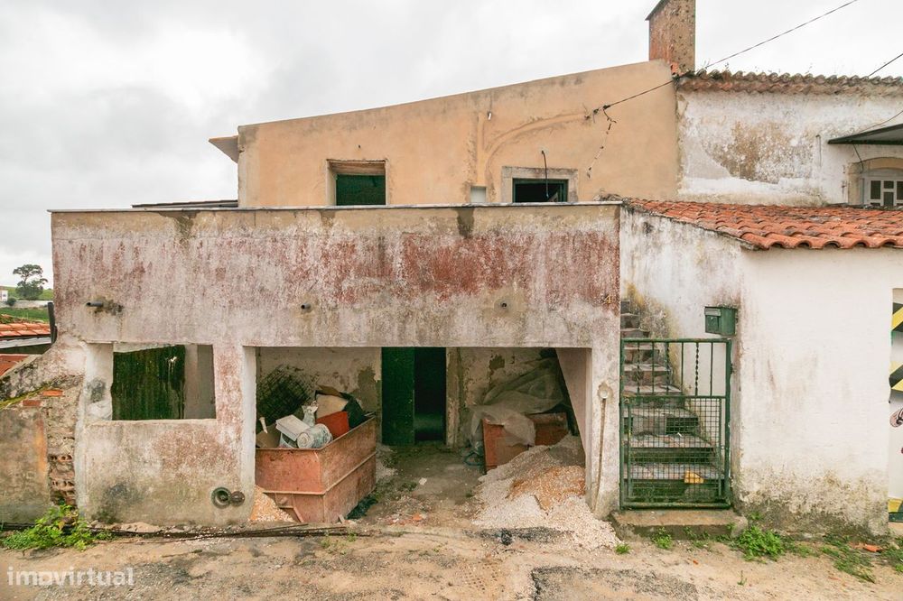 Oportunidade De Investimento | Moradia T1 | Aldeia Galega Da Mercena