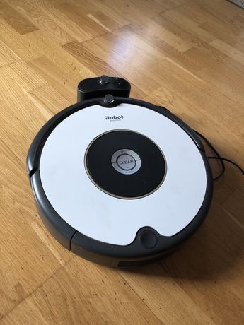 Robot sprzątający IROBOT Roomba 605