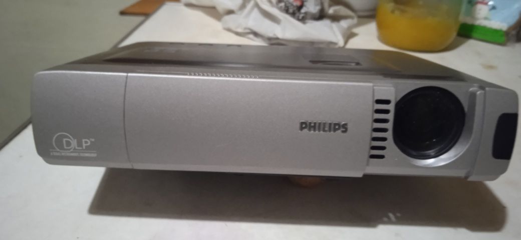 Проектор philips