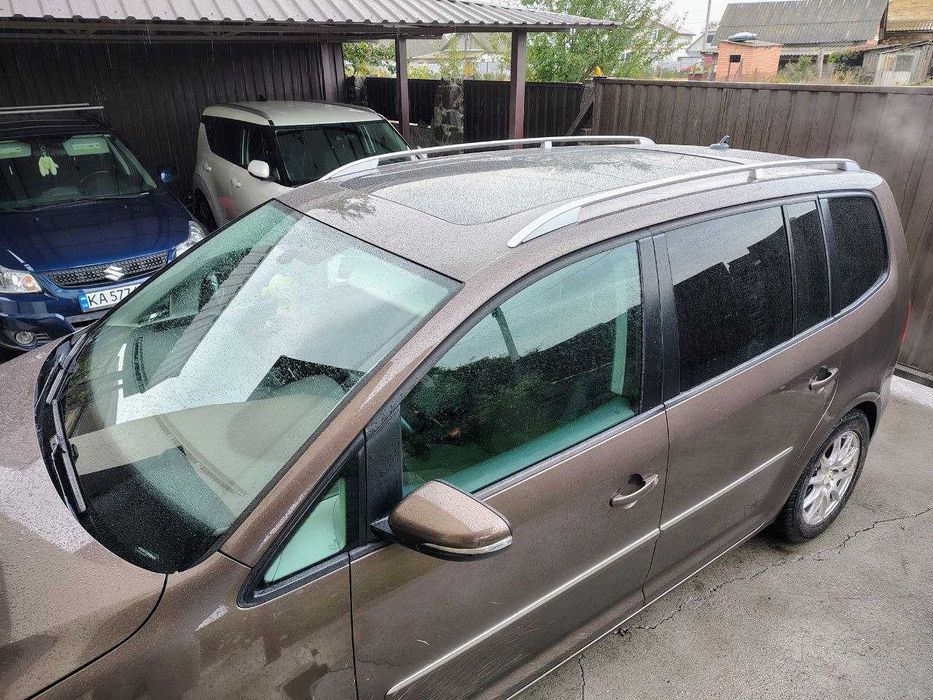 Volkswagen Touran 2011