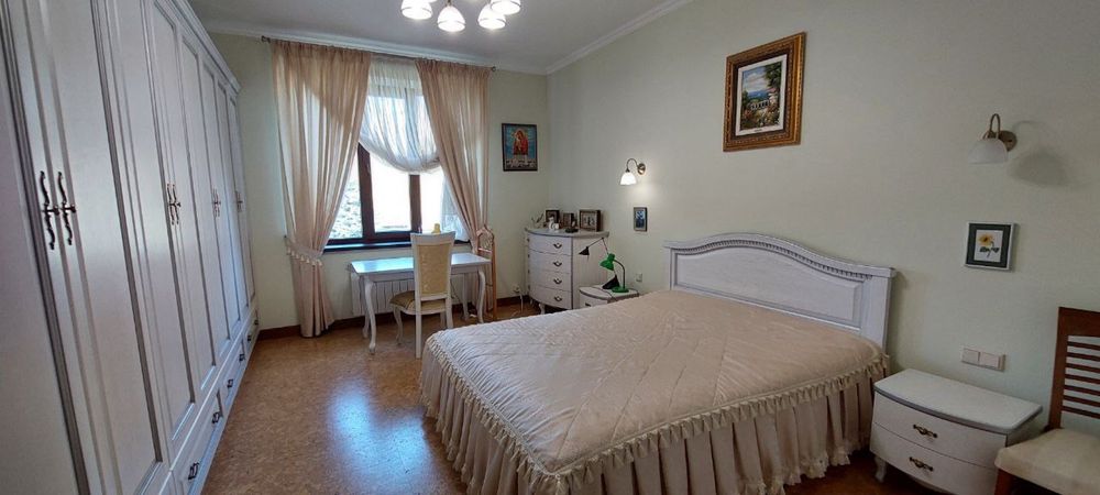 Елітний будинок з розкішним садом в Білоцерківському районі