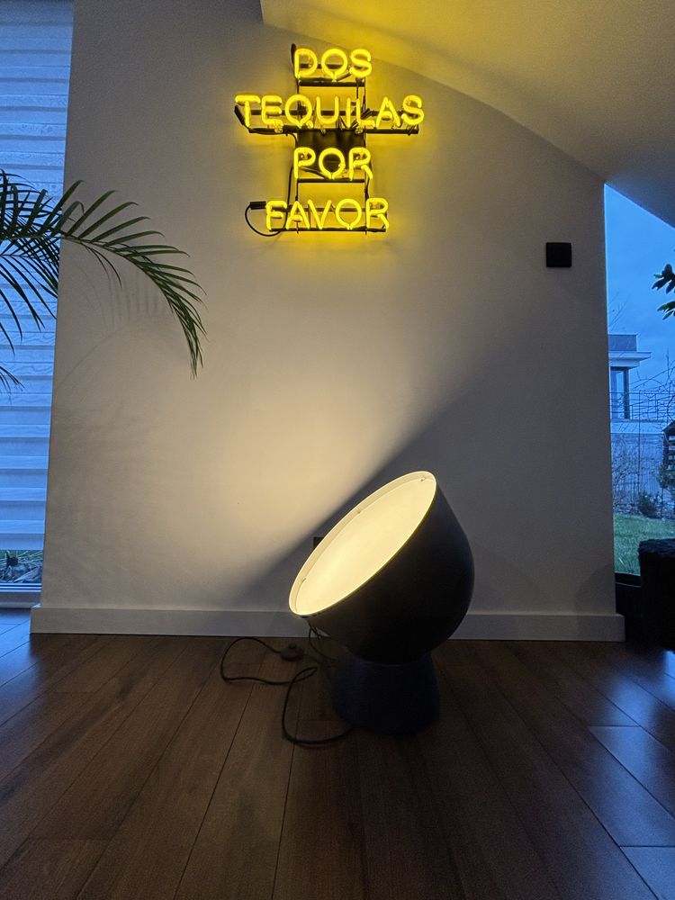 Lampa stojaca antracytowa