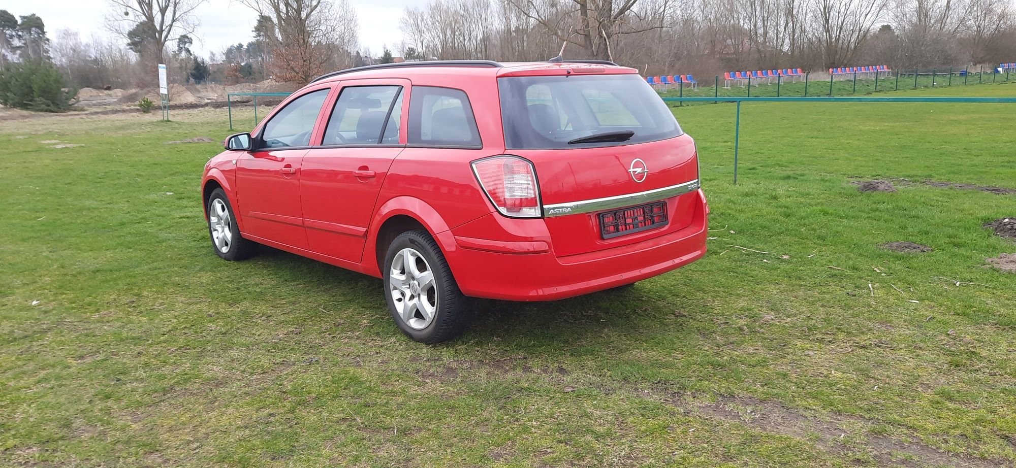 Opel Astra H Polift 1.9cdti klima navi