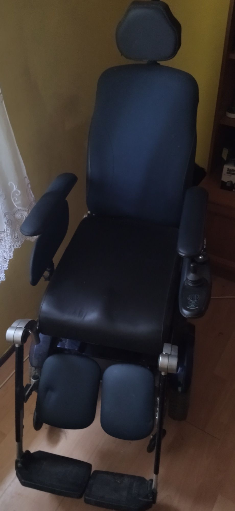 Wózek inwalidzki elektryczny Permobil C3000