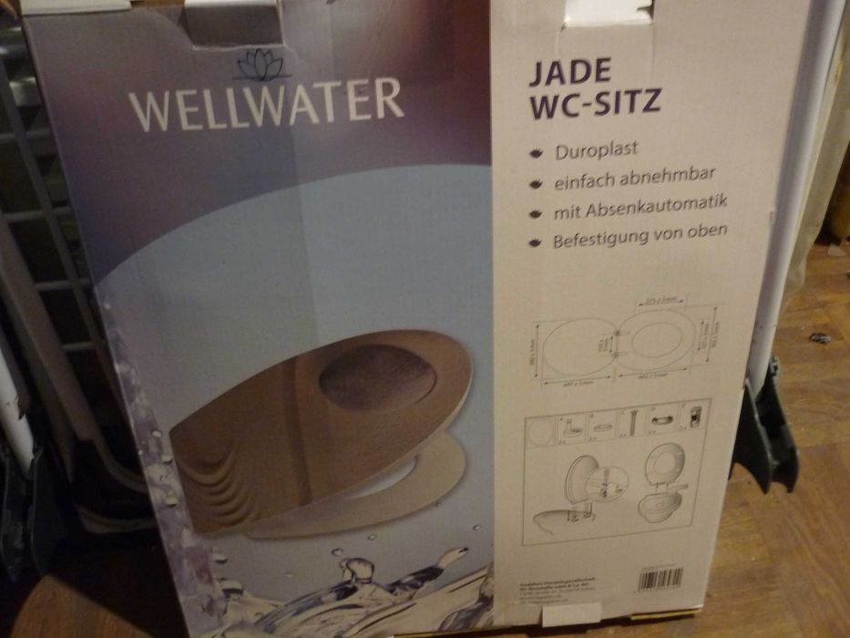 sprzedam nową deskę sedesową wolno opadaca