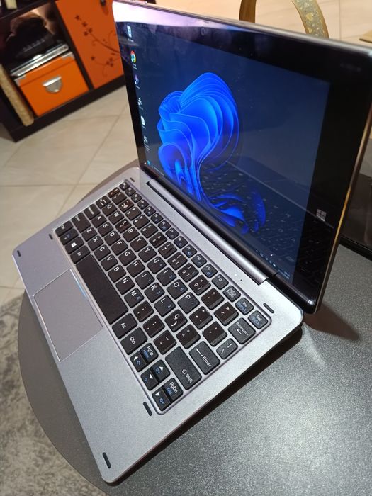 Portátil tablet win 11 6 Ram