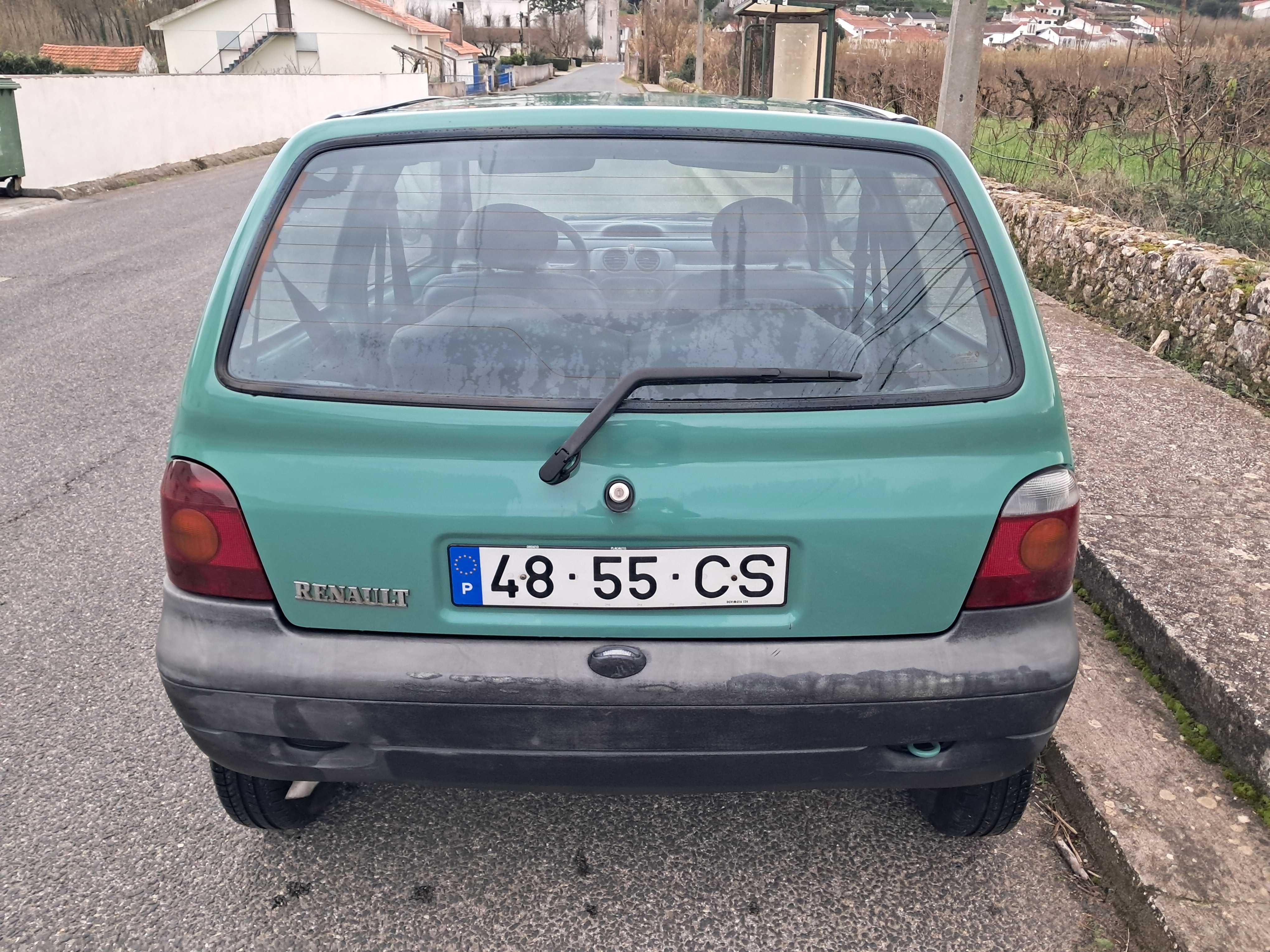 Twingo de 1993 em bom estado