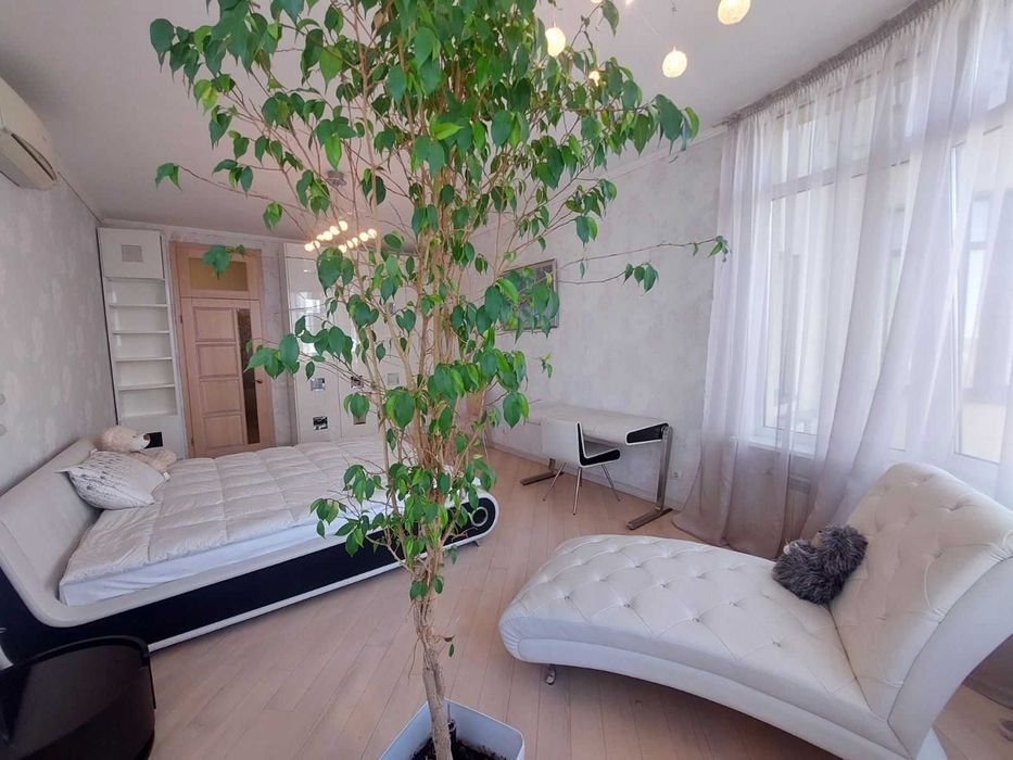 Оренда дворівневої 3к, Дмитрівська, 69,ЖК Златоустівський