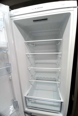 Білий холодильник. Холодильники Бош. Холодильники бу Bosch.