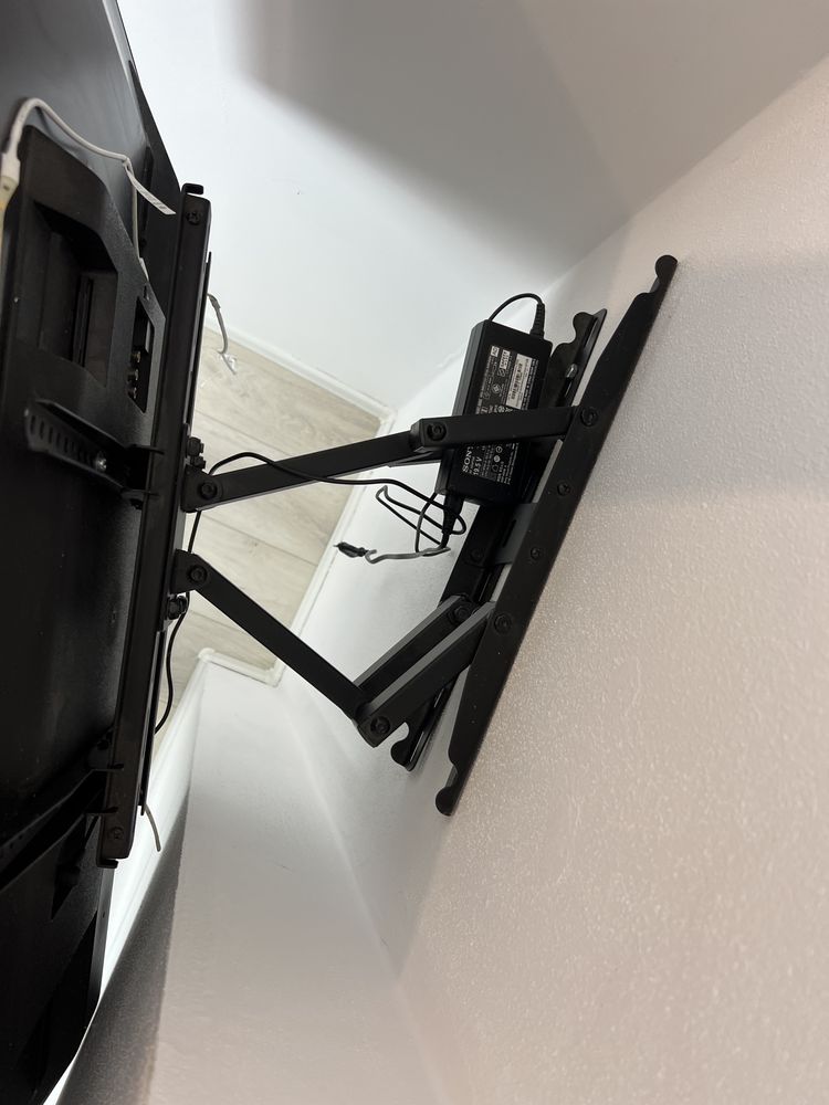 Telewizor Sony Bravia 97 cm / 56 cm / przekatna 111 cm