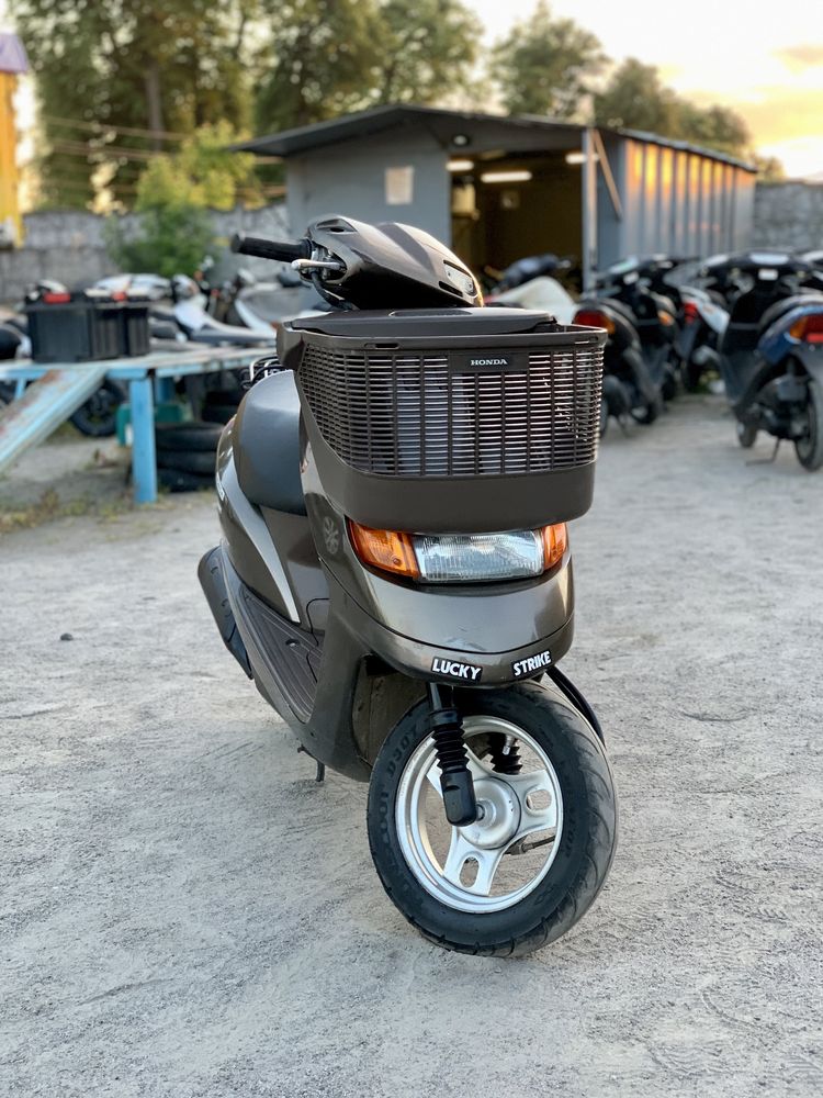 Скутер мопед Honda Dio AF 68 cesta ingector з контейнера