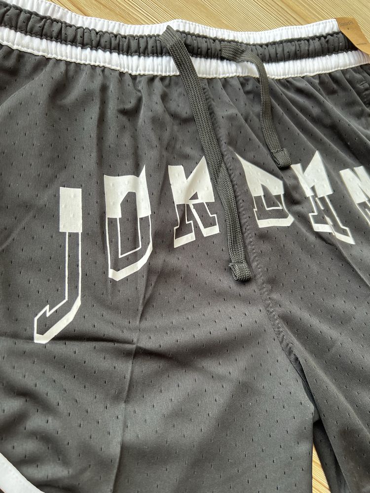 Шорти Jordan Nike Diamond ( tech fleece , big swoosh )