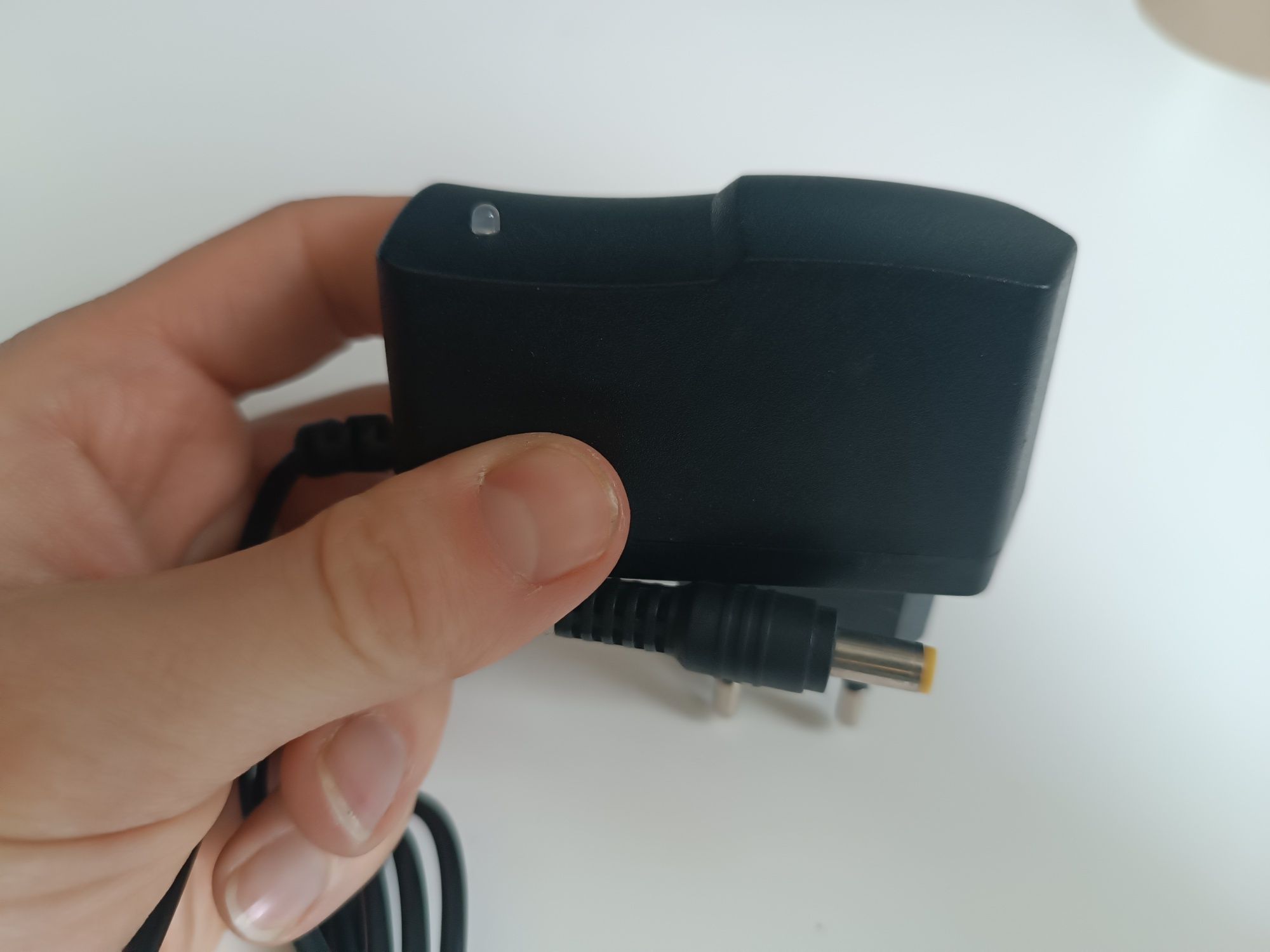 Ładowarka 8,4V 1A Li-ion charger